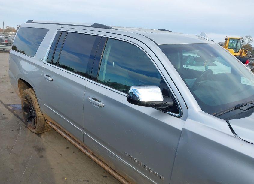 Photo 13 of 2016 Chevrolet Suburban LTZ (VIN 1GNSCJKC3GR178687)