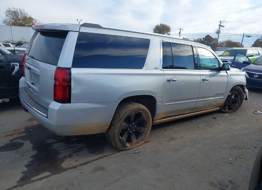 Photo 4 of 2016 Chevrolet Suburban LTZ (VIN 1GNSCJKC3GR178687)