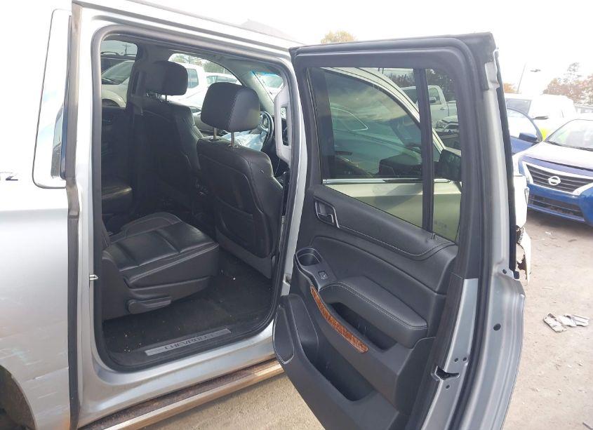 Photo 8 of 2016 Chevrolet Suburban LTZ (VIN 1GNSCJKC3GR178687)