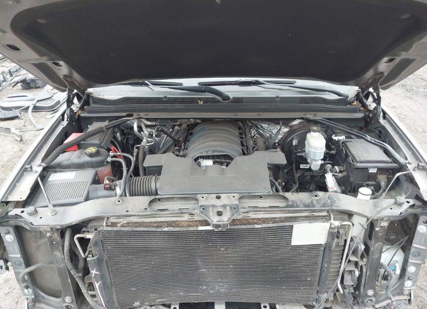 Photo 10 of 2017 Chevrolet Suburban PREMIER (VIN 1GNSCJKC3HR165214)