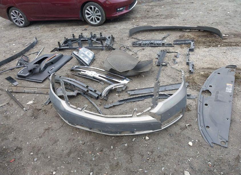 Photo 12 of 2017 Chevrolet Suburban PREMIER (VIN 1GNSCJKC3HR165214)