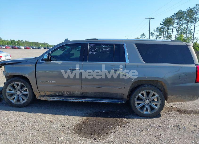 Photo 14 of 2019 Chevrolet Suburban PREMIER (VIN 1GNSCJKC3KR129739)