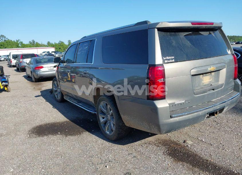 Photo 3 of 2019 Chevrolet Suburban PREMIER (VIN 1GNSCJKC3KR129739)