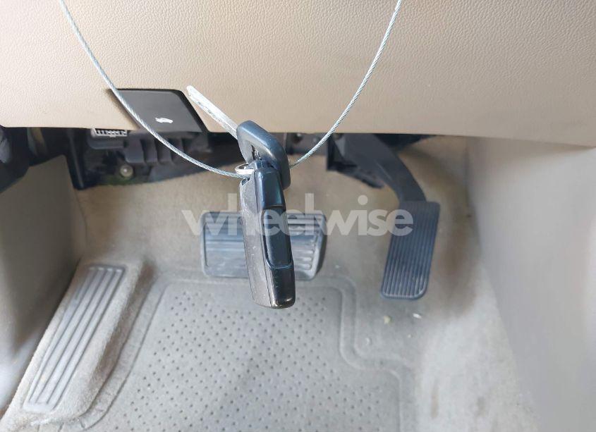 Photo 11 of 2015 Chevrolet Suburban 1500 LT (VIN 1GNSCJKC4FR566025)