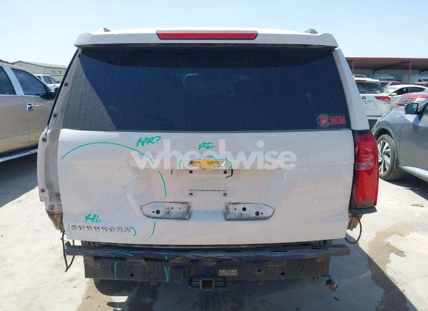 Photo 17 of 2015 Chevrolet Suburban 1500 LT (VIN 1GNSCJKC4FR566025)