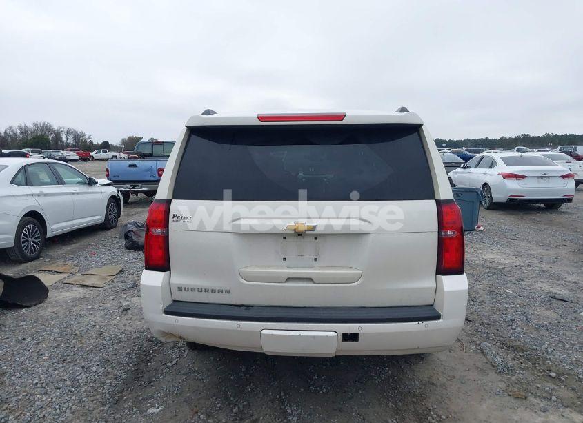 Photo 17 of 2015 Chevrolet Suburban 1500 LT (VIN 1GNSCJKC4FR732849)