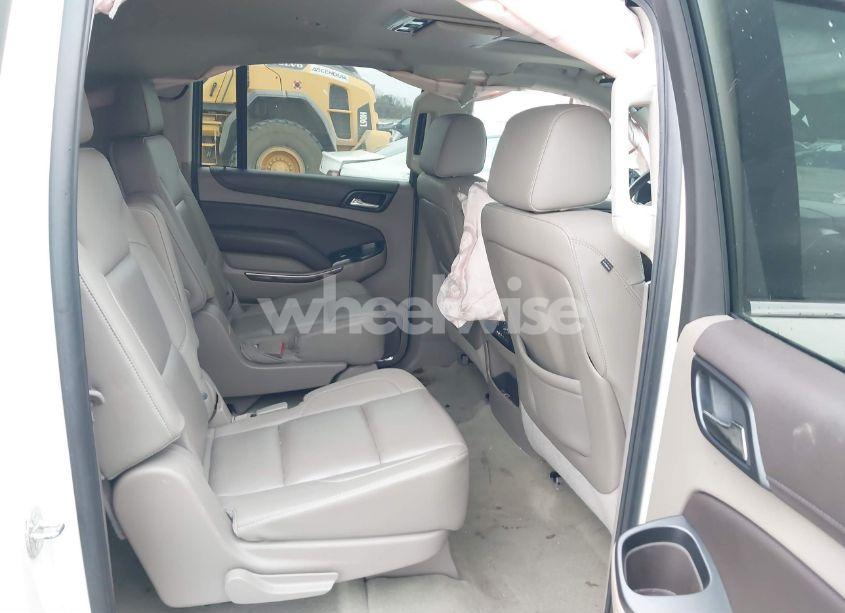 Photo 8 of 2015 Chevrolet Suburban 1500 LT (VIN 1GNSCJKC4FR732849)