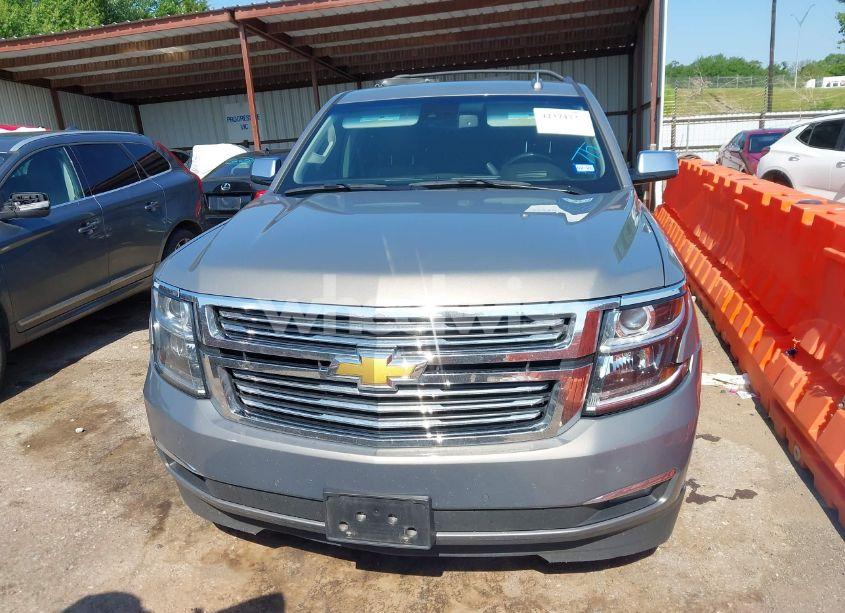 Photo 12 of 2018 Chevrolet Suburban PREMIER (VIN 1GNSCJKC4JR282385)