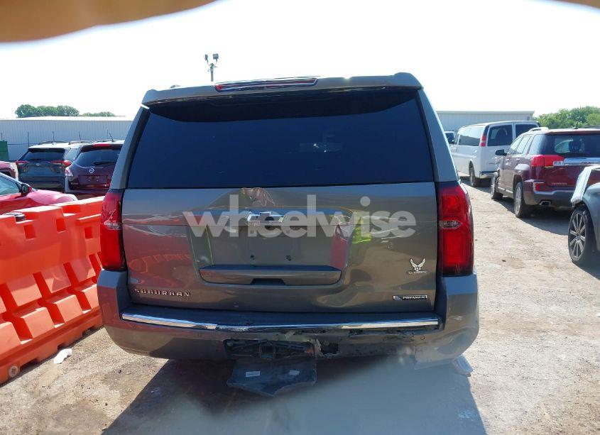 Photo 16 of 2018 Chevrolet Suburban PREMIER (VIN 1GNSCJKC4JR282385)