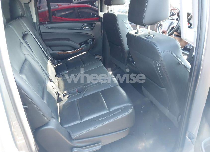 Photo 8 of 2018 Chevrolet Suburban PREMIER (VIN 1GNSCJKC4JR282385)