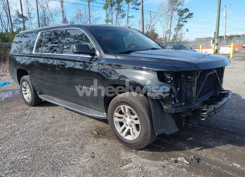 2015 Chevrolet Suburban 1500 LT (VIN 1GNSCJKC5FR265330) main photo