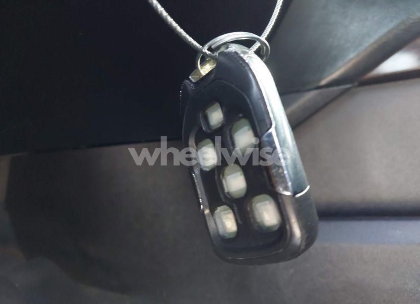 Photo 11 of 2015 Chevrolet Suburban 1500 LT (VIN 1GNSCJKC5FR265330)