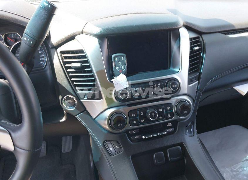 Photo 11 of 2015 Chevrolet Suburban 1500 LT (VIN 1GNSCJKC5FR526259)