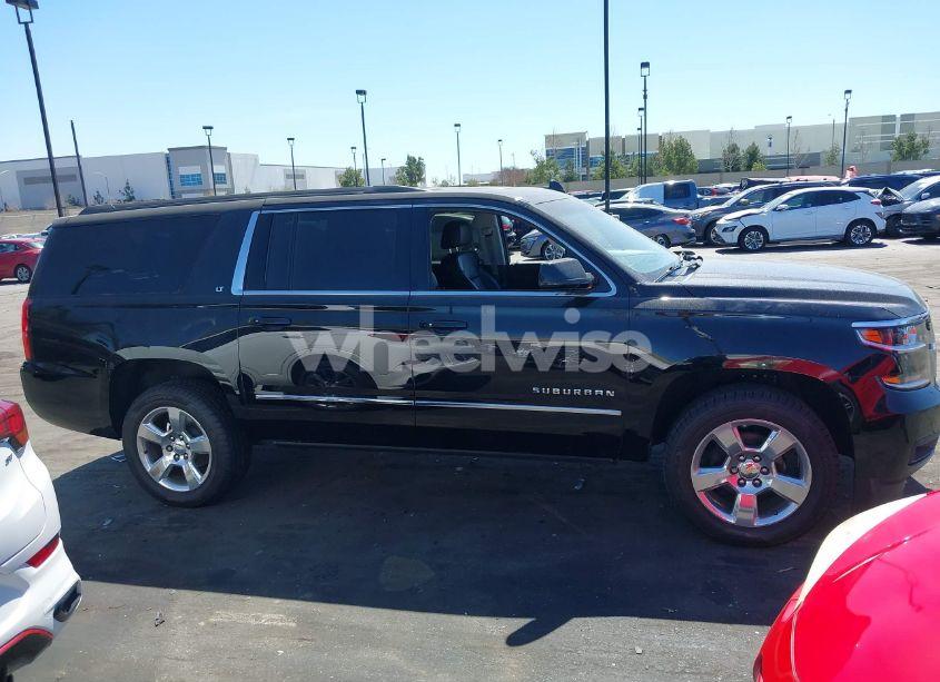 Photo 13 of 2015 Chevrolet Suburban 1500 LT (VIN 1GNSCJKC5FR526259)