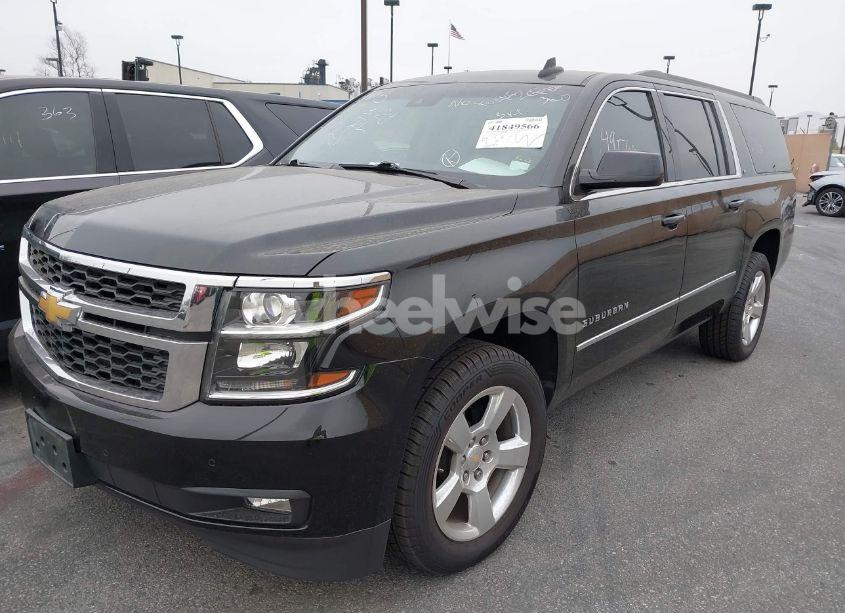 Photo 2 of 2015 Chevrolet Suburban 1500 LT (VIN 1GNSCJKC5FR526259)