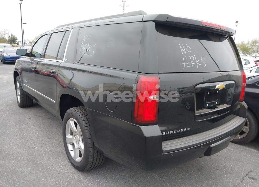 Photo 3 of 2015 Chevrolet Suburban 1500 LT (VIN 1GNSCJKC5FR526259)