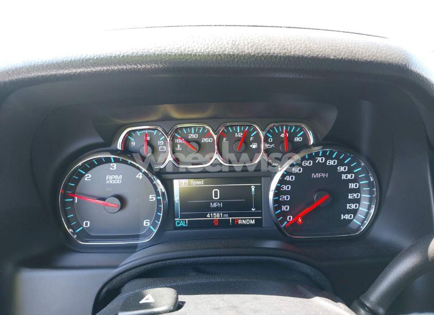 Photo 7 of 2015 Chevrolet Suburban 1500 LT (VIN 1GNSCJKC5FR526259)