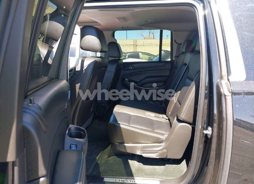 Photo 8 of 2015 Chevrolet Suburban 1500 LT (VIN 1GNSCJKC5FR526259)