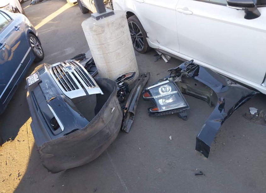 Photo 12 of 2017 Chevrolet Suburban PREMIER (VIN 1GNSCJKC5HR173394)