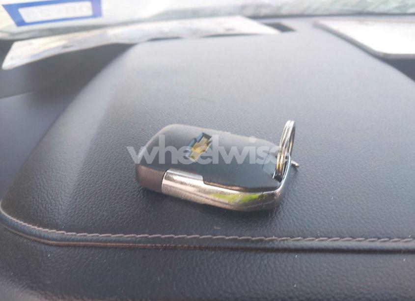 Photo 11 of 2018 Chevrolet Suburban PREMIER (VIN 1GNSCJKC5JR135265)