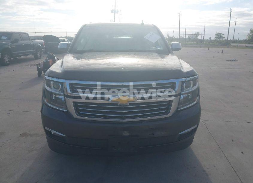 Photo 12 of 2018 Chevrolet Suburban PREMIER (VIN 1GNSCJKC5JR135265)