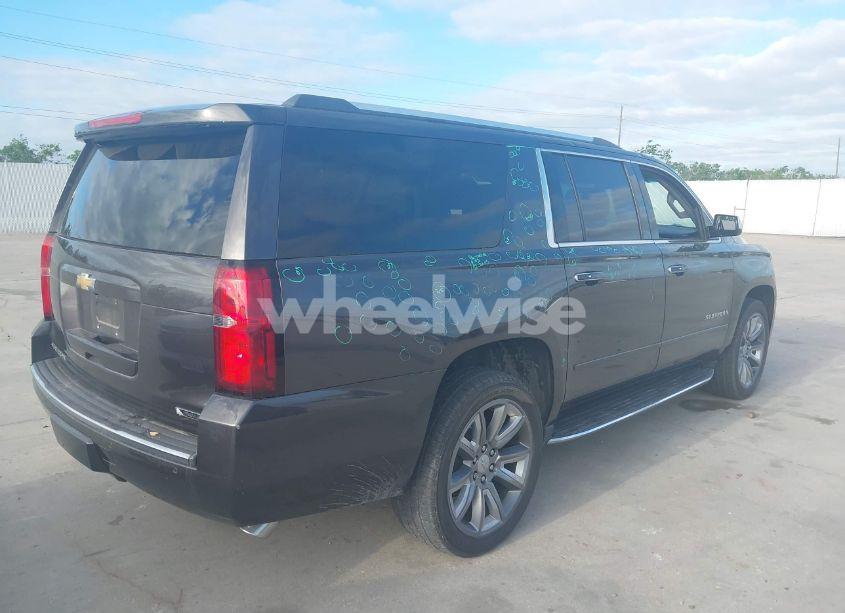 Photo 4 of 2018 Chevrolet Suburban PREMIER (VIN 1GNSCJKC5JR135265)