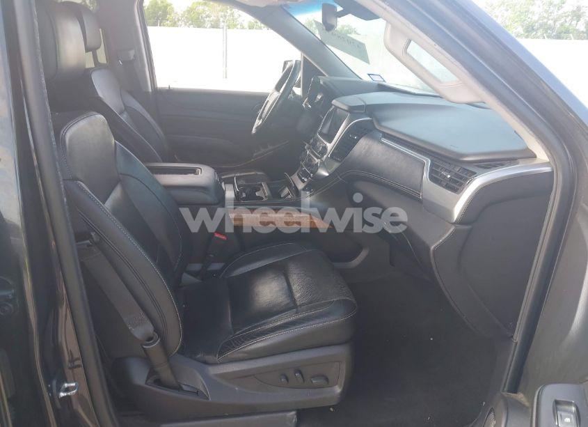 Photo 5 of 2018 Chevrolet Suburban PREMIER (VIN 1GNSCJKC5JR135265)