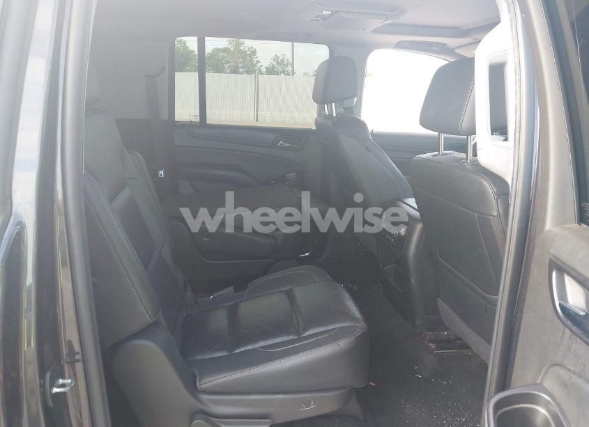 Photo 8 of 2018 Chevrolet Suburban PREMIER (VIN 1GNSCJKC5JR135265)