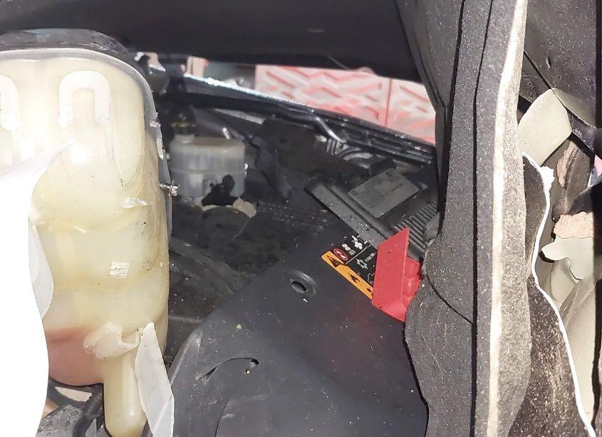 Photo 10 of 2018 Chevrolet Suburban PREMIER (VIN 1GNSCJKC5JR263859)