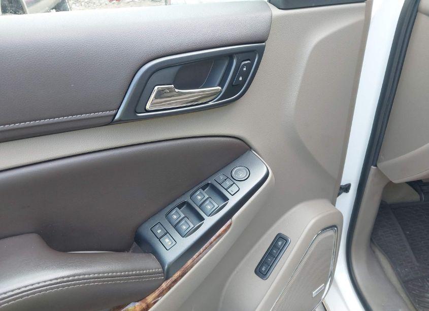 Photo 19 of 2016 Chevrolet Suburban LTZ (VIN 1GNSCJKC6GR153654)