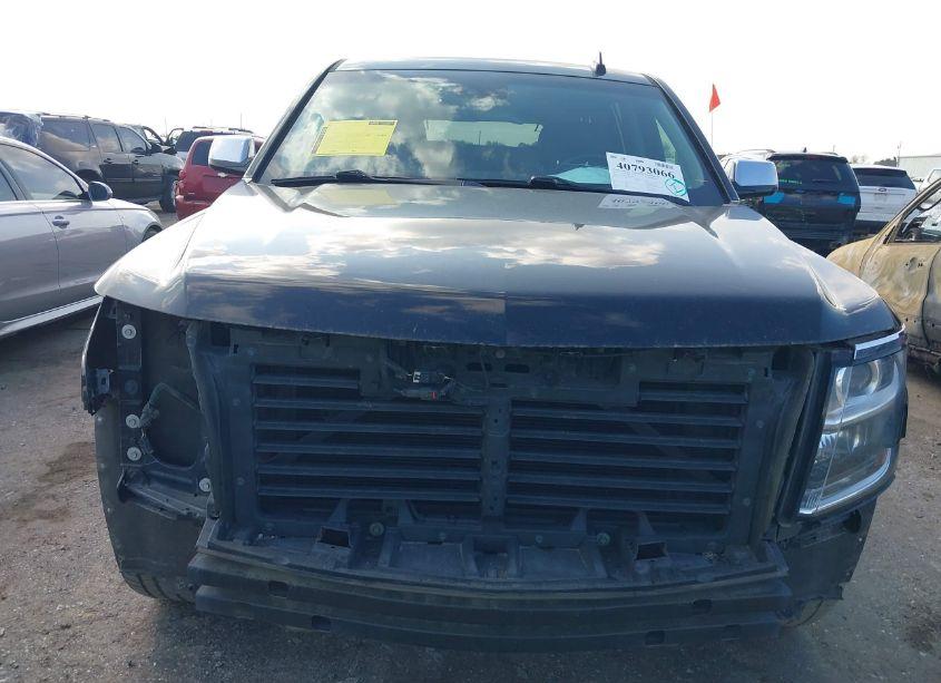 Photo 12 of 2018 Chevrolet Suburban PREMIER (VIN 1GNSCJKC6JR394833)