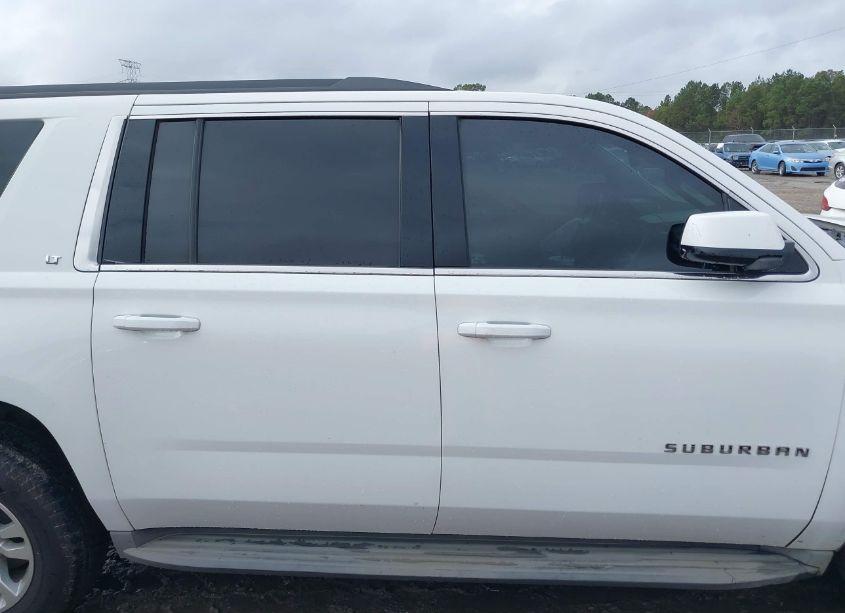 Photo 13 of 2015 Chevrolet Suburban 1500 LT (VIN 1GNSCJKC7FR296868)