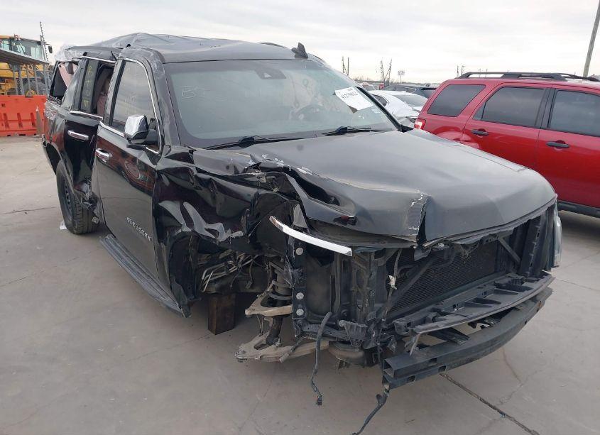 2015 Chevrolet Suburban 1500 LT (VIN 1GNSCJKC7FR512072) main photo