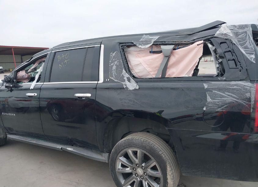 Photo 12 of 2015 Chevrolet Suburban 1500 LT (VIN 1GNSCJKC7FR512072)