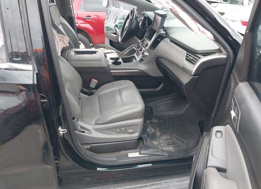 Photo 5 of 2015 Chevrolet Suburban 1500 LT (VIN 1GNSCJKC7FR512072)