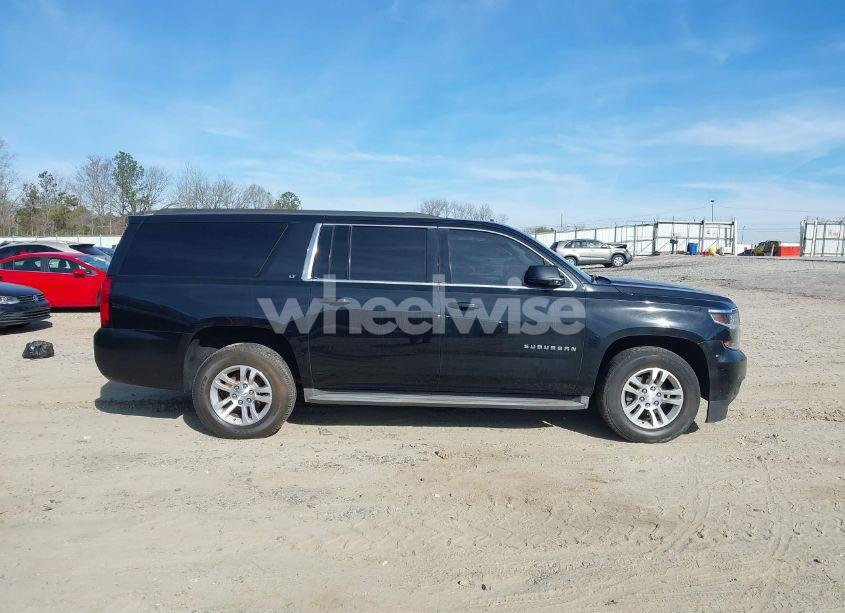 Photo 13 of 2015 Chevrolet Suburban 1500 LT (VIN 1GNSCJKC7FR536596)