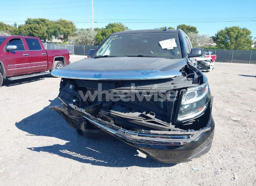 Photo 13 of 2015 Chevrolet Suburban 1500 LT (VIN 1GNSCJKC7FR559134)