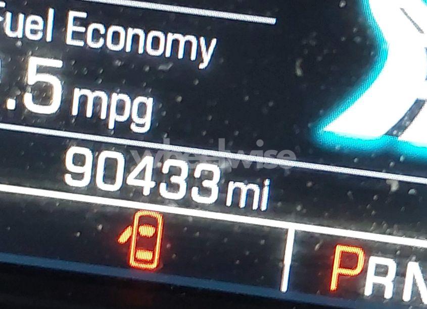 Photo 16 of 2015 Chevrolet Suburban 1500 LT (VIN 1GNSCJKC7FR559134)