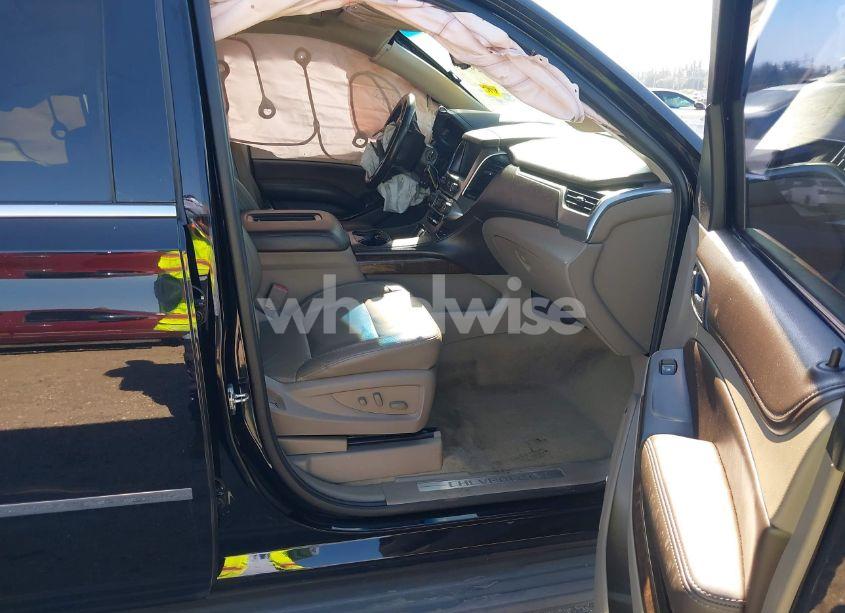 Photo 5 of 2015 Chevrolet Suburban 1500 LT (VIN 1GNSCJKC7FR559134)