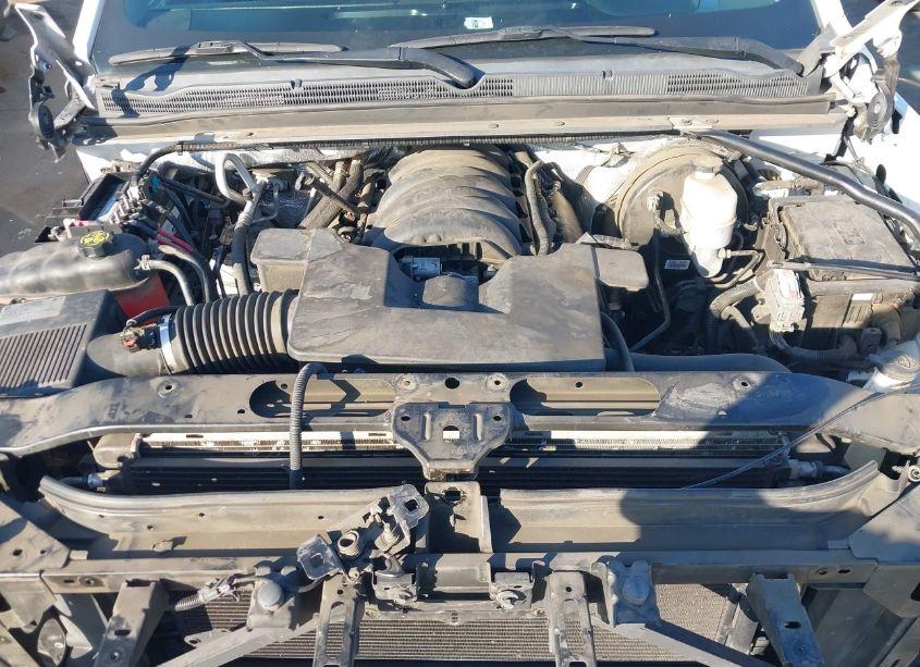 Photo 10 of 2016 Chevrolet Suburban LTZ (VIN 1GNSCJKC8GR231724)