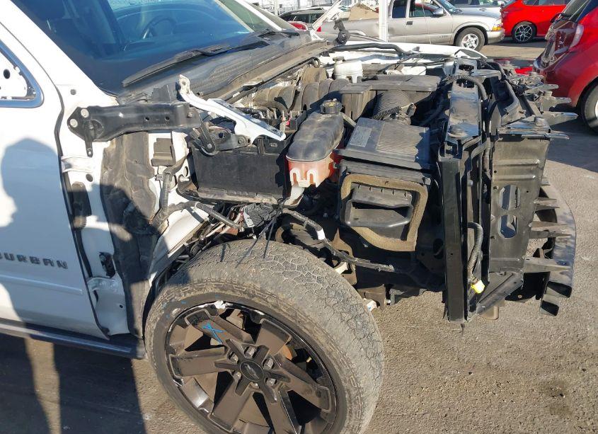 Photo 6 of 2016 Chevrolet Suburban LTZ (VIN 1GNSCJKC8GR231724)