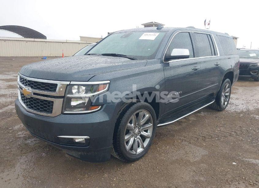 Photo 2 of 2020 Chevrolet Suburban 2WD PREMIER (VIN 1GNSCJKC8LR290783)