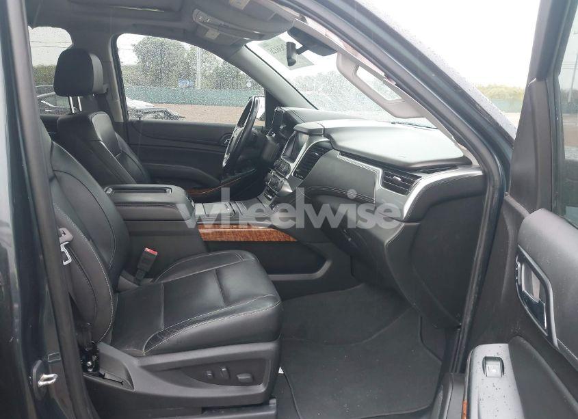 Photo 5 of 2020 Chevrolet Suburban 2WD PREMIER (VIN 1GNSCJKC8LR290783)