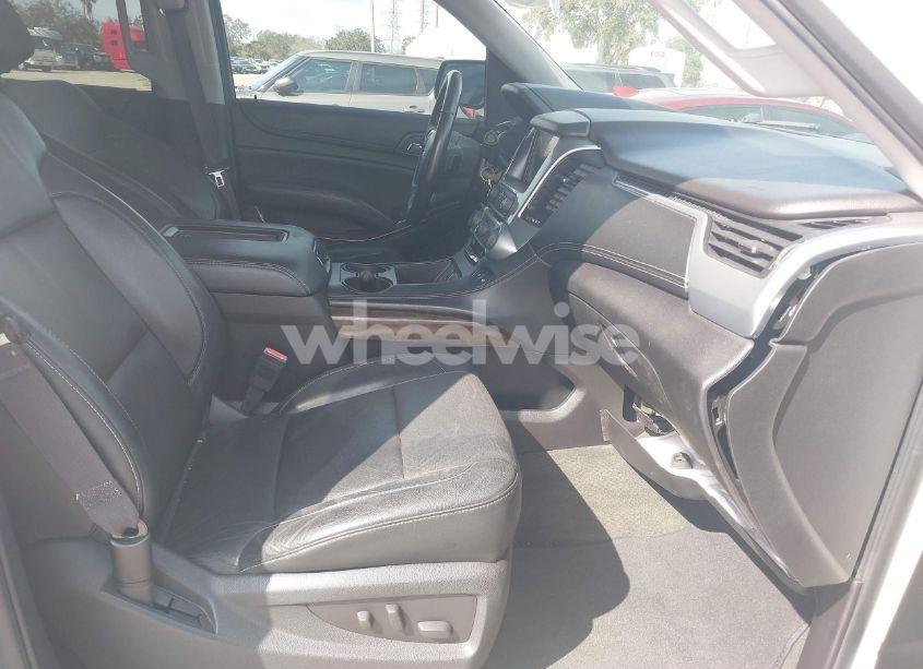 Photo 5 of 2015 Chevrolet Suburban 1500 LT (VIN 1GNSCJKC9FR235540)