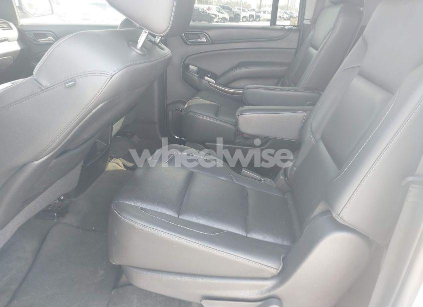 Photo 8 of 2015 Chevrolet Suburban 1500 LT (VIN 1GNSCJKC9FR235540)