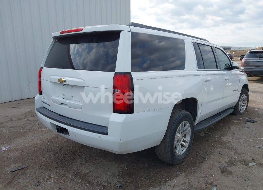 Photo 4 of 2015 Chevrolet Suburban 1500 LT (VIN 1GNSCJKC9FR702598)