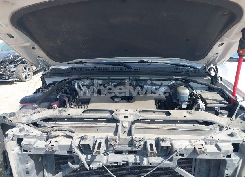 Photo 10 of 2016 Chevrolet Suburban LTZ (VIN 1GNSCJKC9GR207688)