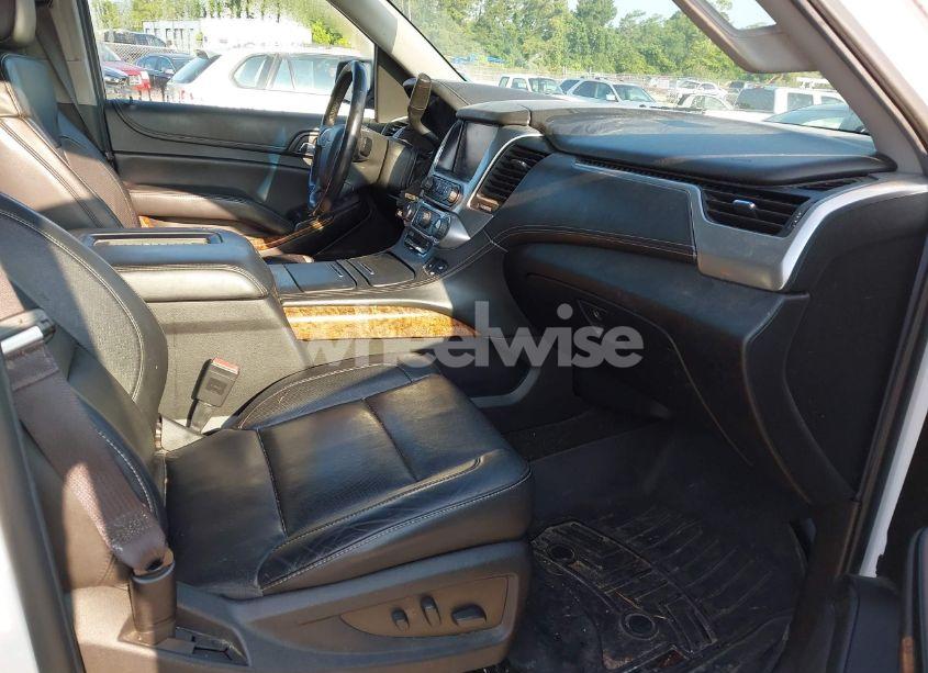 Photo 5 of 2016 Chevrolet Suburban LTZ (VIN 1GNSCJKC9GR236530)