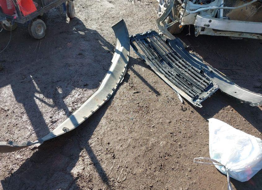 Photo 9 of 2017 Chevrolet Suburban PREMIER (VIN 1GNSCJKC9HR323720)