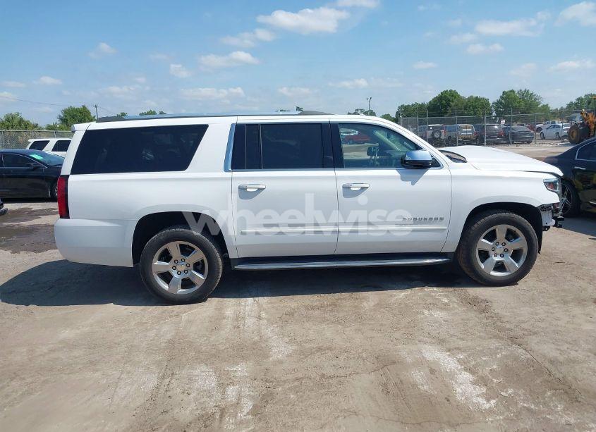 Photo 13 of 2020 Chevrolet Suburban 2WD PREMIER (VIN 1GNSCJKC9LR125292)
